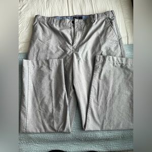 Izod men’s pants